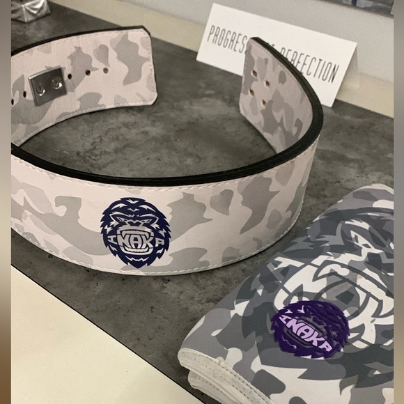 Inaka Power Bundle with 13mm Lever Lifting Belt and Knee Sleeves - Picture 1 of 6